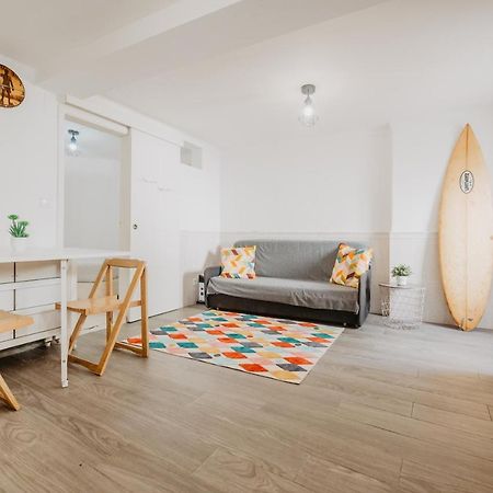 דירות אריסרייה Aloha Surf House מראה חיצוני תמונה
